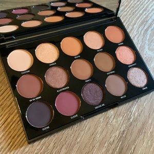 Morphe 15N night master eyeshadow palette